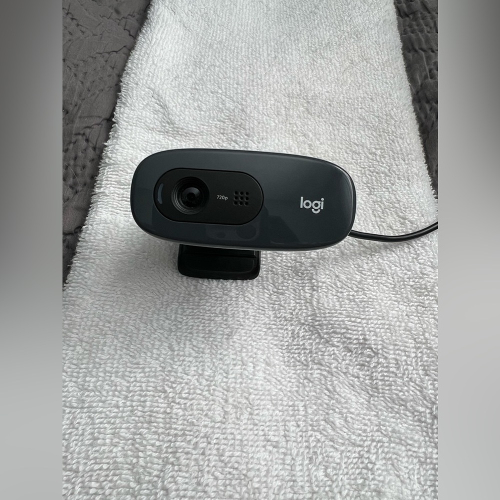 Best Seller Logitech C270 HD Webcam